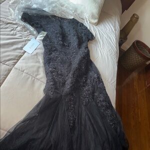 Elegant Black Lace Wedding Dress